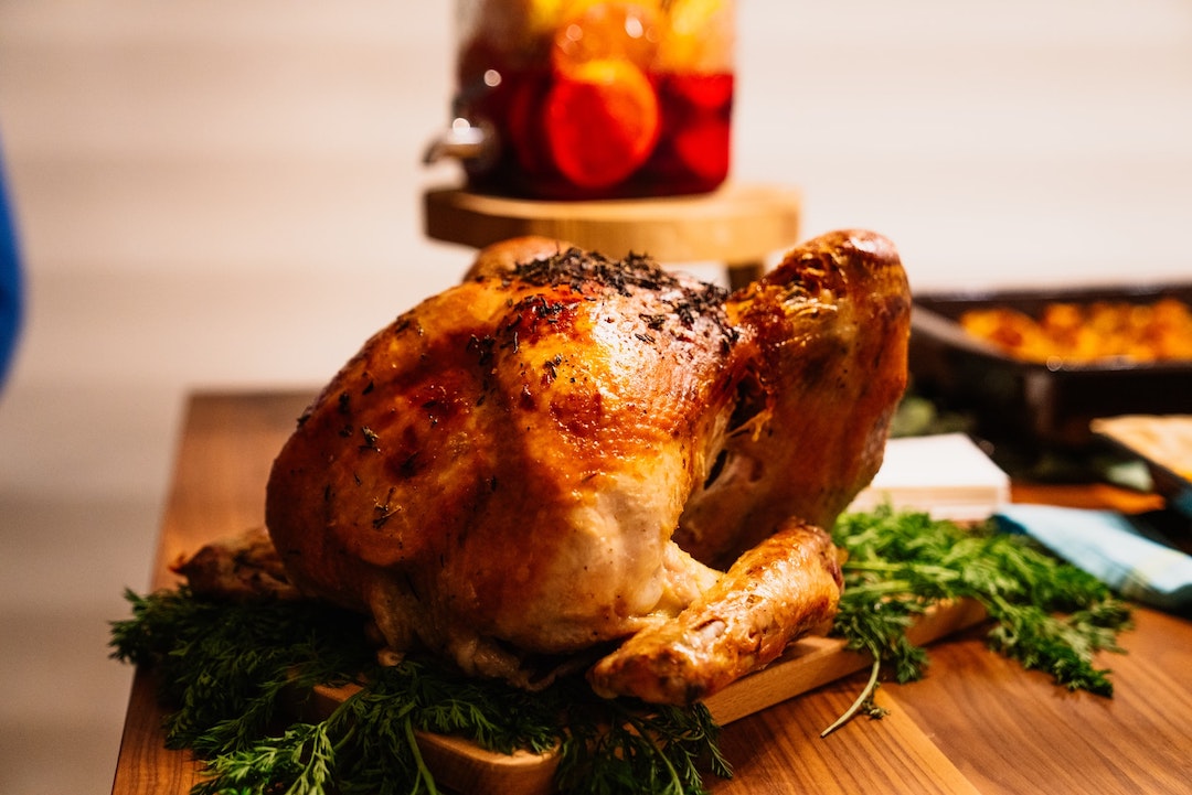 thanksgiving-turkey-claudio-schwarz-fXxsNyiqTio-unsplash